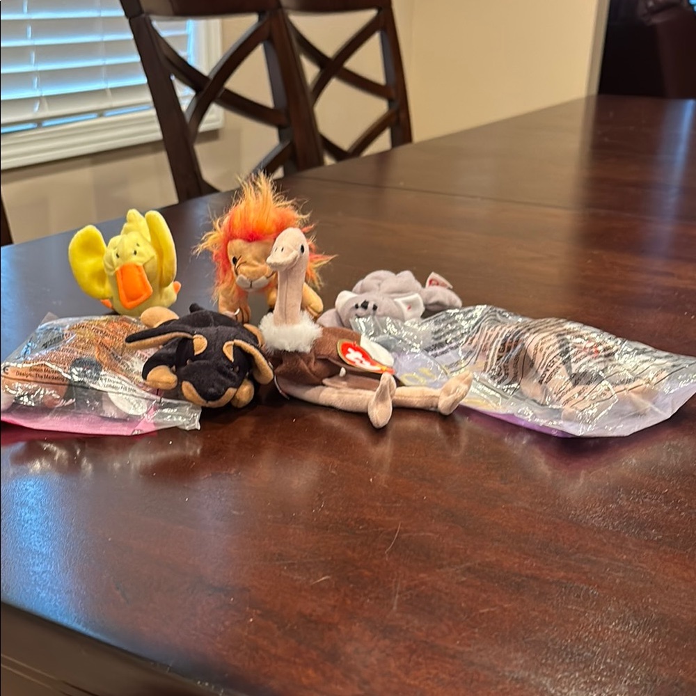 Ty Plush Toy Collection - Yellow, Orange, Black, Gray. Lot of 7 Ty mini